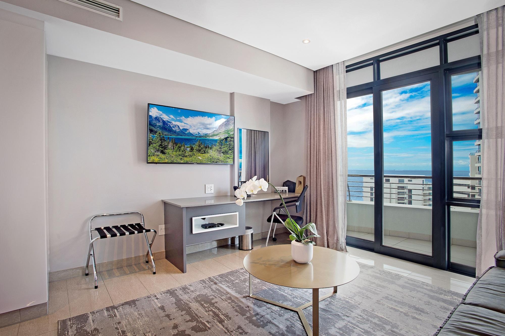 เดอะ แคปิตัล เพิร์ล Hotel เดอร์บัน ภายนอก รูปภาพ A living room at the Hilton San Diego Bayfront